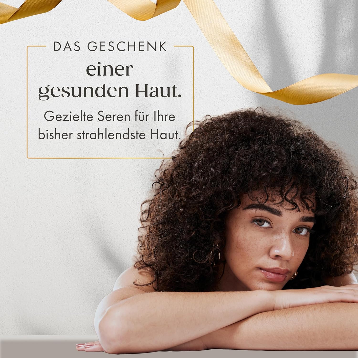 Satin Naturel Luxus-Geschenke für Frauen – 3 x 30 ml Serum-Set mit Retinol, Hyaluron und Vitamin C – vegane Gesichtspflege in luxuriöser Geschenkbox – Beauty-Hautpflege-Set für Geburtstag und besondere Anlässe – Bild 4