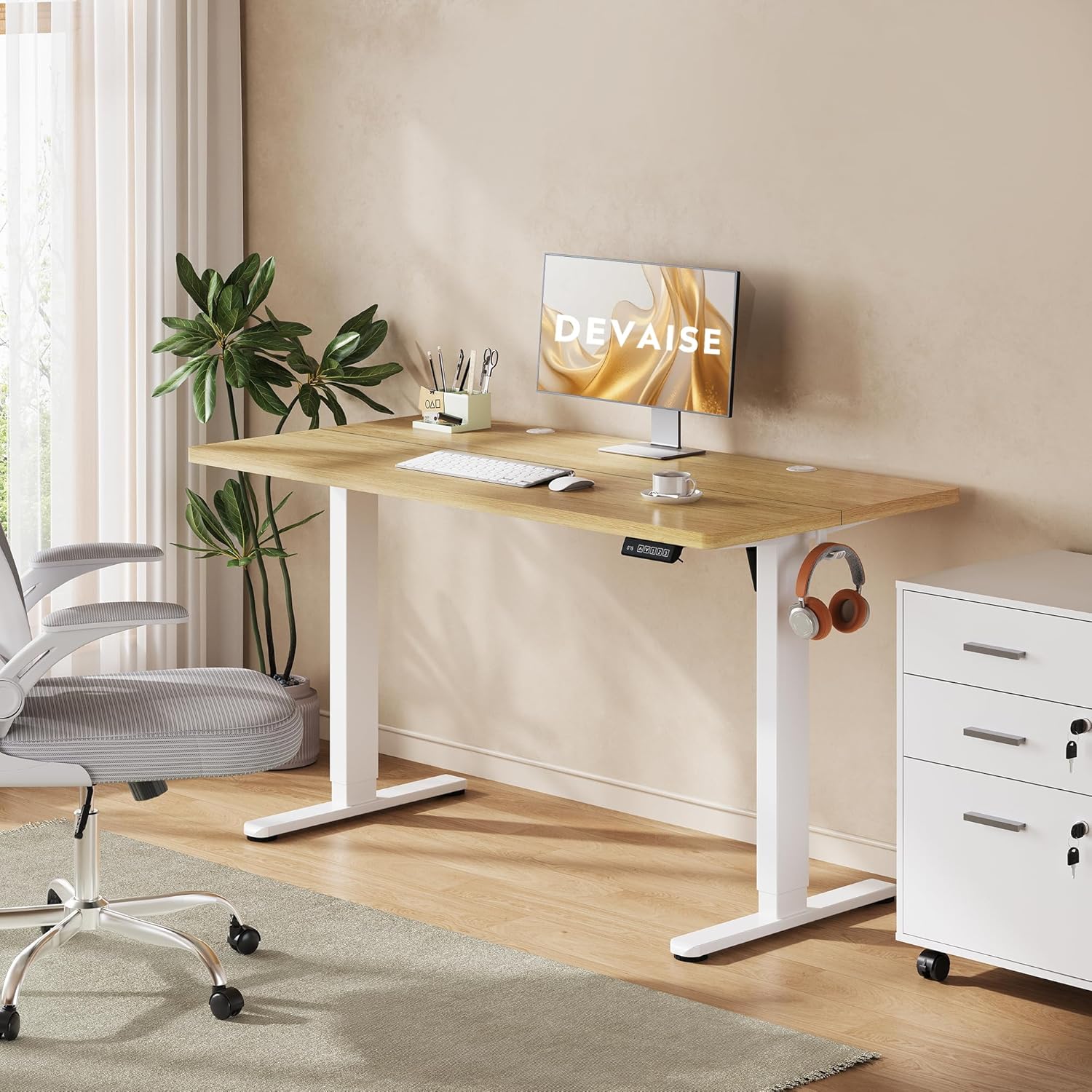 DEVAISE Höhenverstellbarer Schreibtisch, 140 x 70 cm, mit leisem Motor und Memory-Funktion für 3 Höhen, Sitz-Steh-Schreibtisch, Höhenverstellung 72-118 cm, ergonomischer Computertisch für Büro, Farbe Eiche – Bild 9