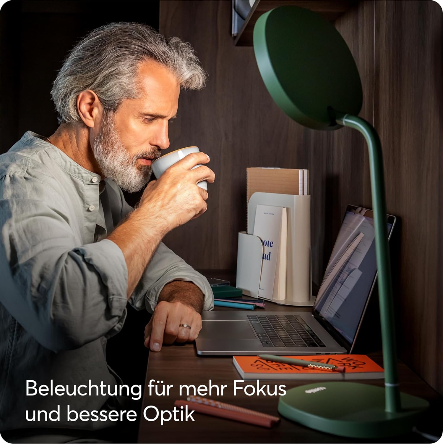 Lumie-Aufgabe | Hochregulierbare helle LED-Lichttherapie-Schreibtischlampe gegen Winterblues, kristallklare Beleuchtung, maximaler Sehkomfort, verbesserte Stimmung und Energie | Salbeigrün – Bild 9