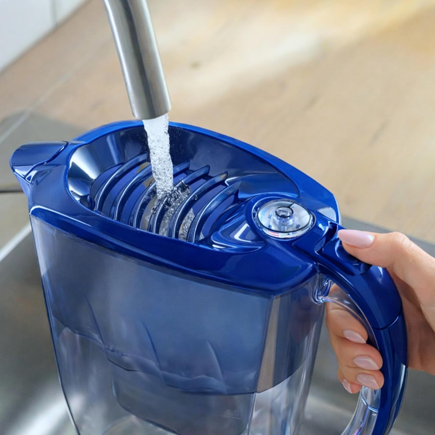 AQUAPHOR Amethyst – 2,8 Liter Wasserfilterkrug mit Schiebedeckel und 1 x Maxfor+ Filterkartusche – Kobaltblau – Bild 3