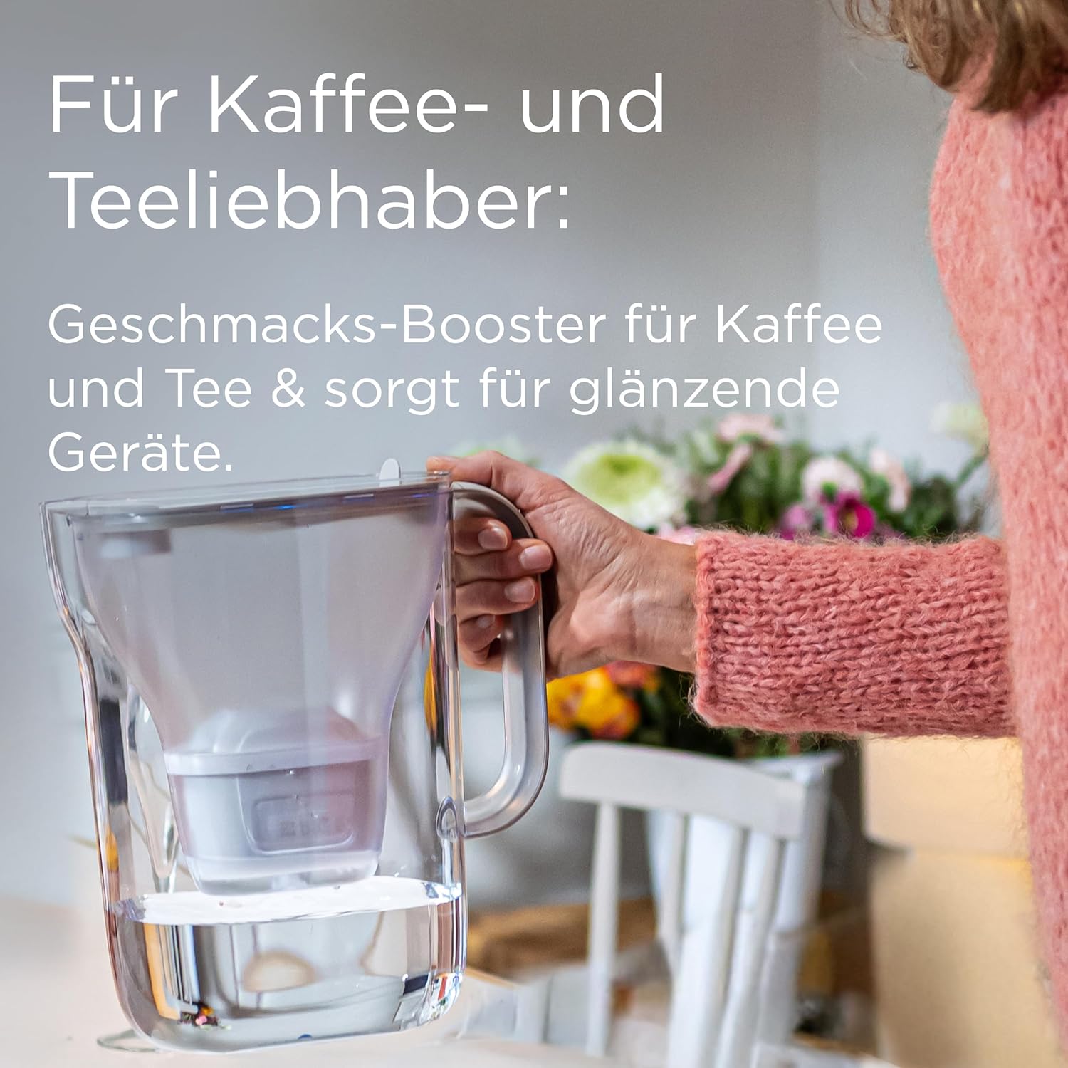 BRITA Style Essential Wasserfilterkanne weiß (2,4 l) inklusive 4 x BRITA Maxtra Pro Extra Kalkschutz – kühlschrankgeeignete Filterkanne mit Smart Light LED & Klappdeckel, filtert Verunreinigungen und mehr – Bild 4