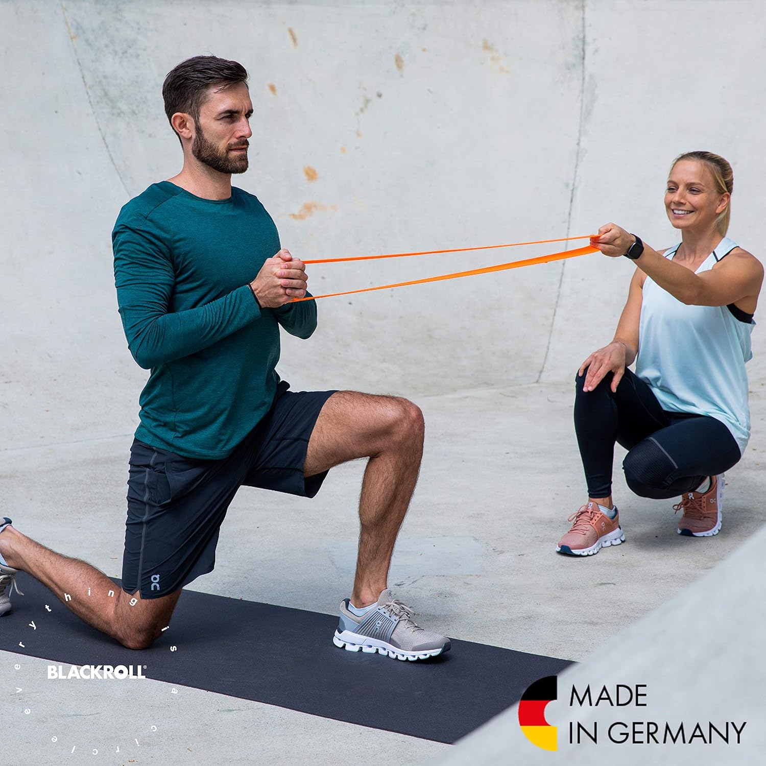 Blackroll® Superband – Fitnessband Trainingsband/Gymnastikband/Sportband für eine stabile Muskulatur mit unterschiedlicher Dehnbarkeit – Bild 2