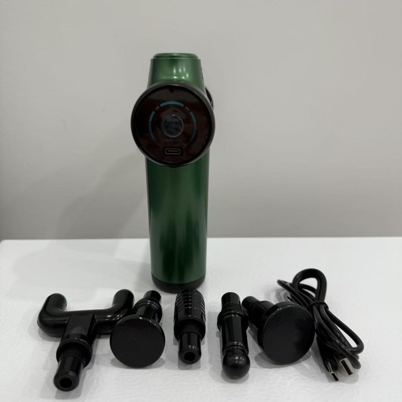 Mini-Massagepistole, elektrisches Massagegerät für Nacken und Schulter, Tiefengewebe-Muskelmassagepistole für Sportler, extrem leise 3200 U/min, 6 Stufen und 6 Köpfe, wiederaufladbar über USB-C (grün) – Bild 3