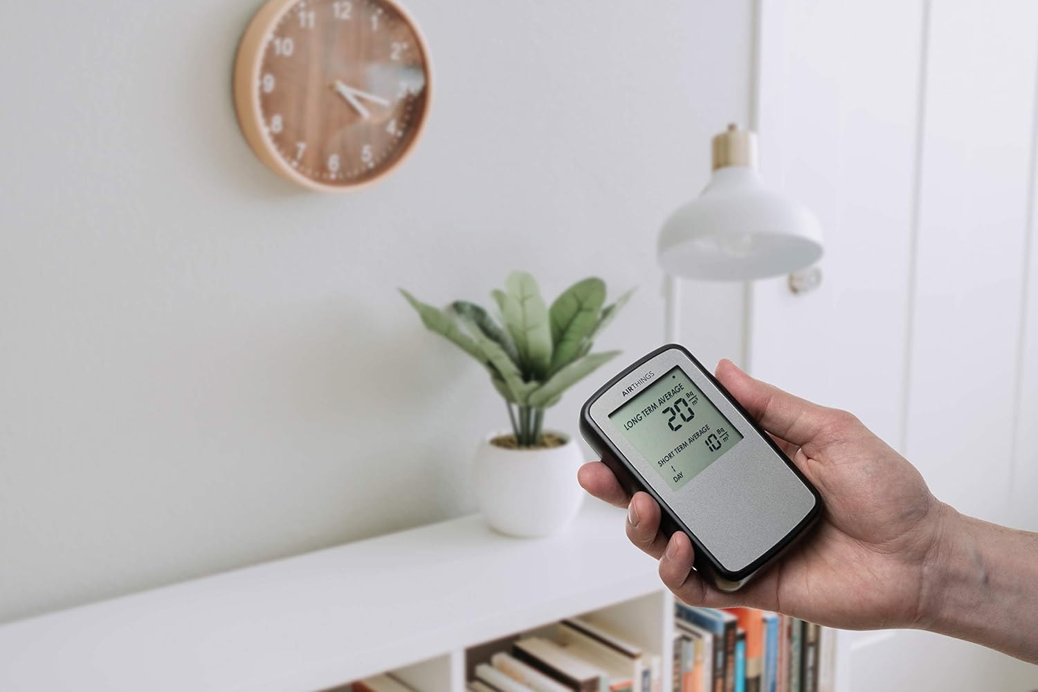 Corentium Home von AirThings, Radon-Gasdetektor, internationale Version in Bq/m – Bild 7