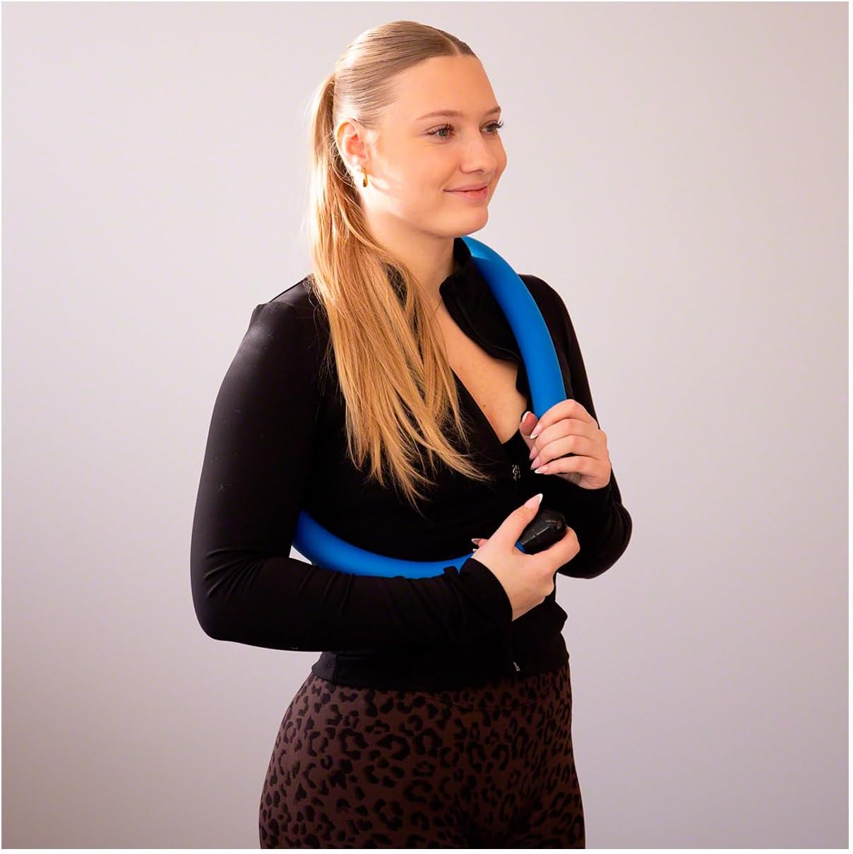 Sport-Tec Vibra Massage Tube, Vibrationsmassagegerät zur Selbstmassage, Wellness-Massagegerät für Nacken, Schultern & Rücken, 115 cm, Entspannungsgerät, kabellos – Bild 4