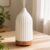 Aromadiffusor für ätherische Öle, Ultraschall-Luftbefeuchter, Duftöl, Ölbrenner, Aromatherapie-Diffusor für Yoga, Büro, Schlafzimmer, Weiß (100 ml)
